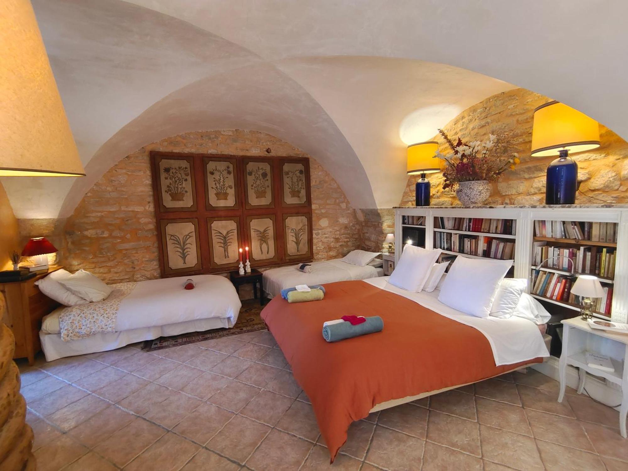 مبيت وإفطار Rue Du Chateau A Cabrieres D'Avignon المظهر الخارجي الصورة