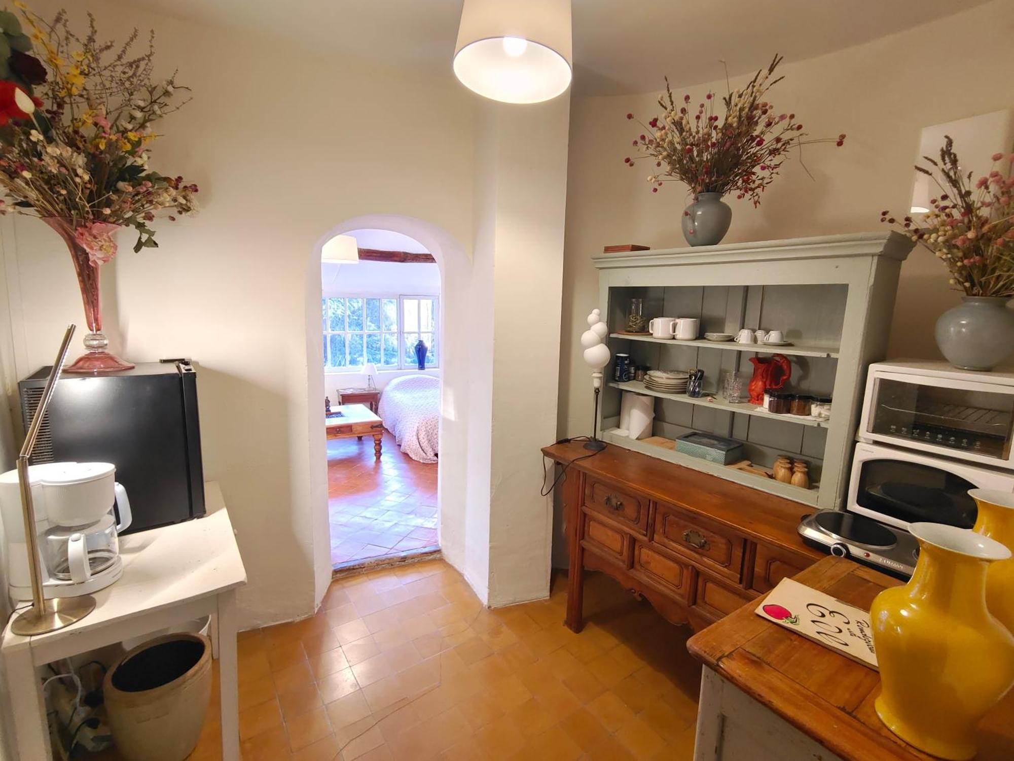 مبيت وإفطار Rue Du Chateau A Cabrieres D'Avignon المظهر الخارجي الصورة